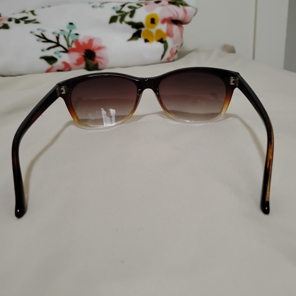 Piranha Stylish Brown Gradient Sunglasses - Picture 3 of 5